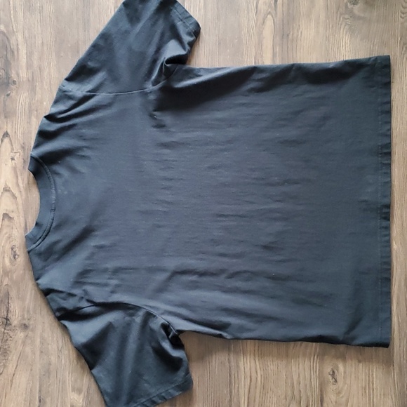 adidas T-Shirt - Picture 4 of 4